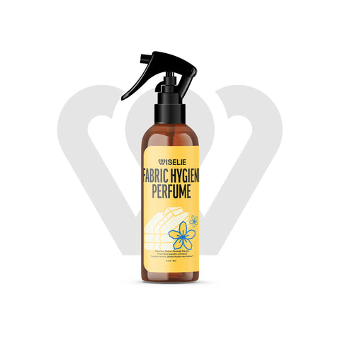 Wiselie Fabric Hygiene Fresh Blue untuk membantu memberi aroma segar pada pakaian sesuai petunjuk label